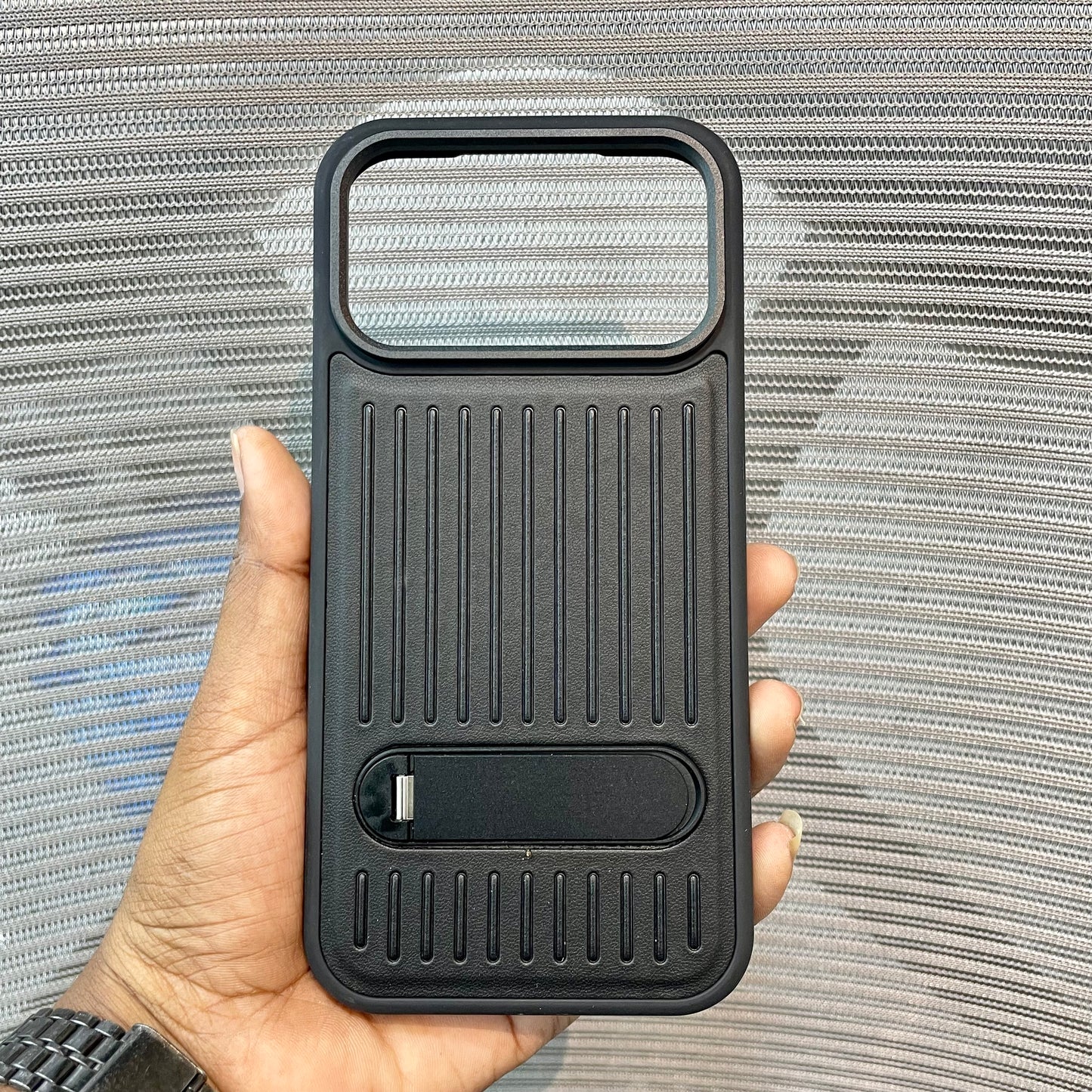 StripeVault Stand iPhone 17 Series Case