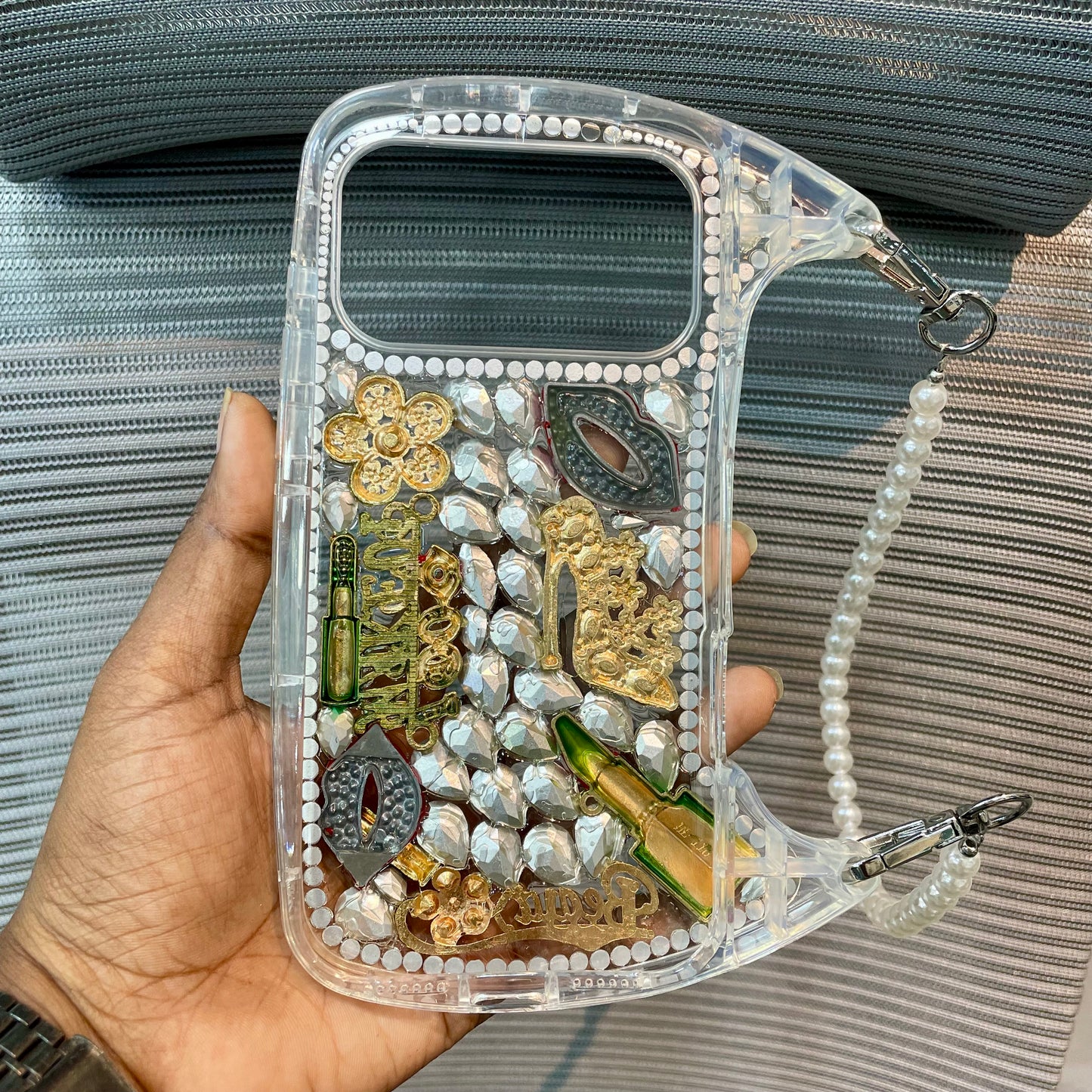 CharmMuse Sling iPhone 17 Pro Case