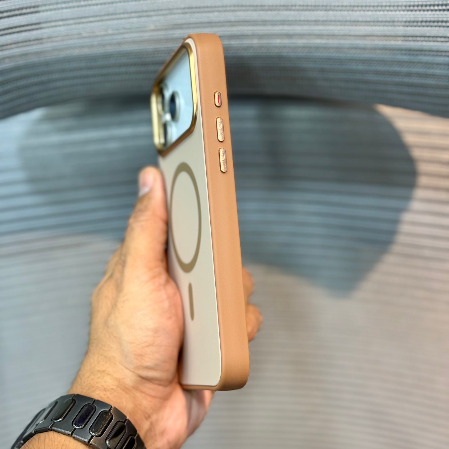 FurLuxe MagSafe iPhone 16 Pro Max Case