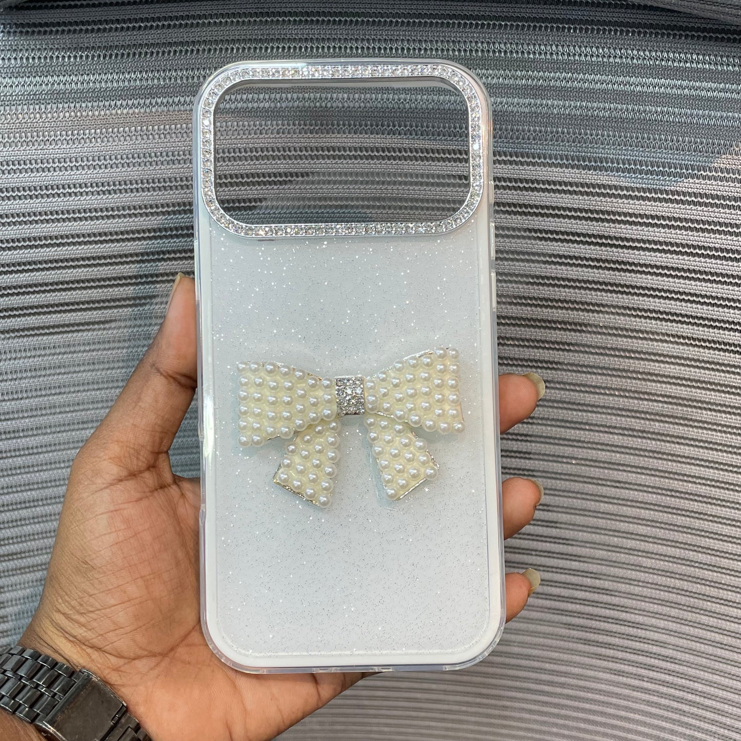 BowÉlite Glitter iPhone 17 Series Case