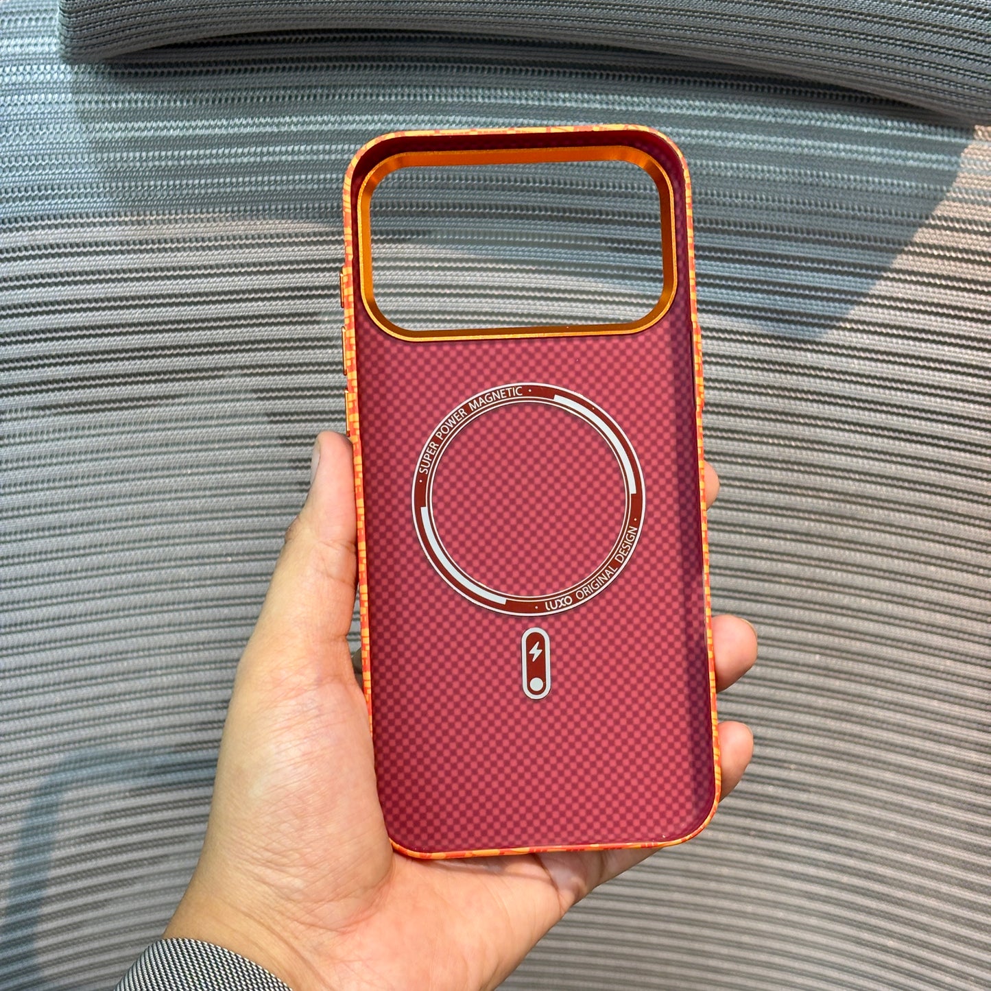 Carbonique MagSafe iPhone 17 Pro Max Case