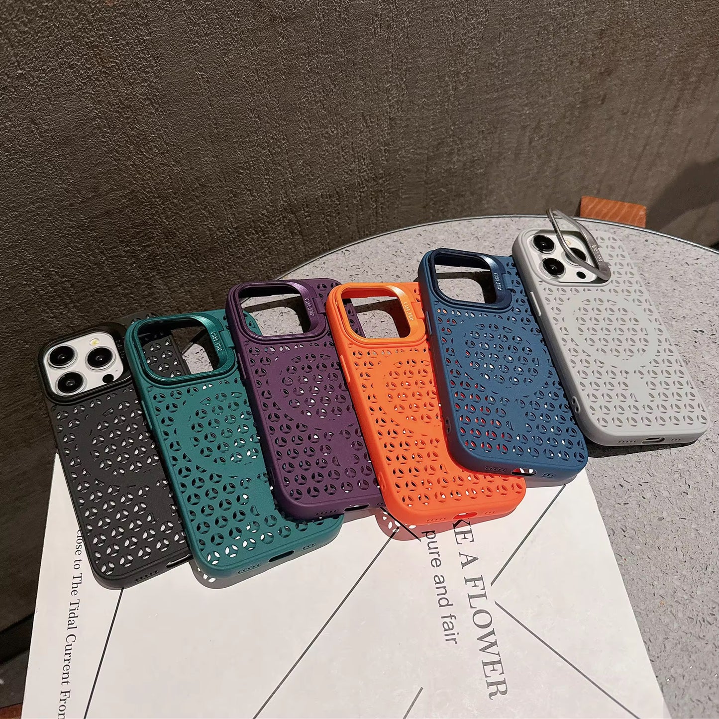 Magsafe Mesh Silicone Case with Stand for iPhone