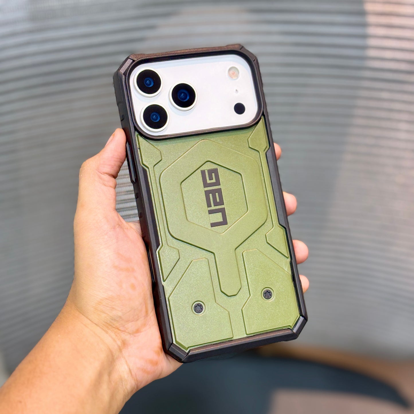 AeroGuard MagSafe iPhone 17 Air Case