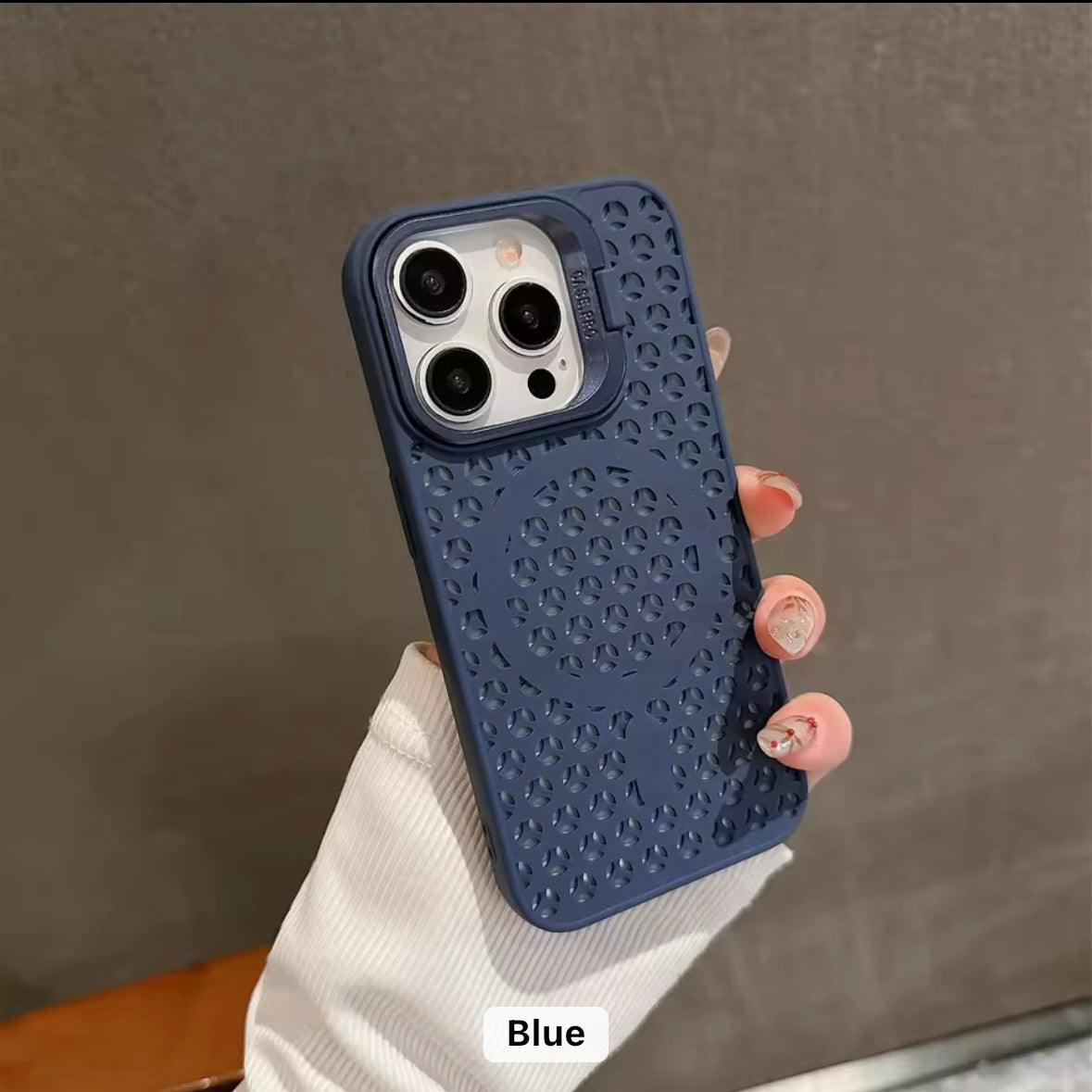 Magsafe Mesh Silicone Case with Stand for iPhone