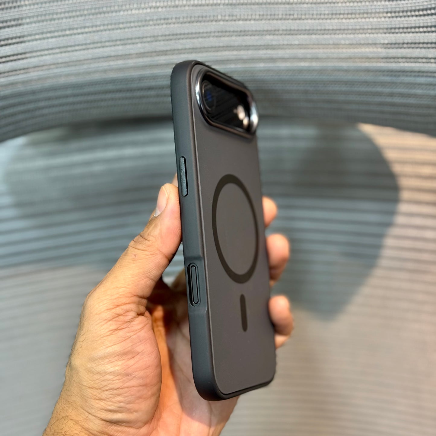 FurLuxe MagSafe iPhone 16 Pro Max Case