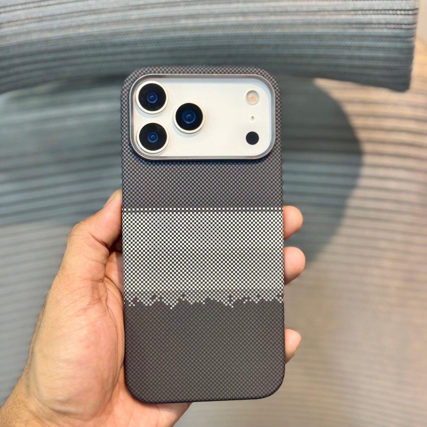 FibreLux Wave MagSafe iPhone 17 Pro Case