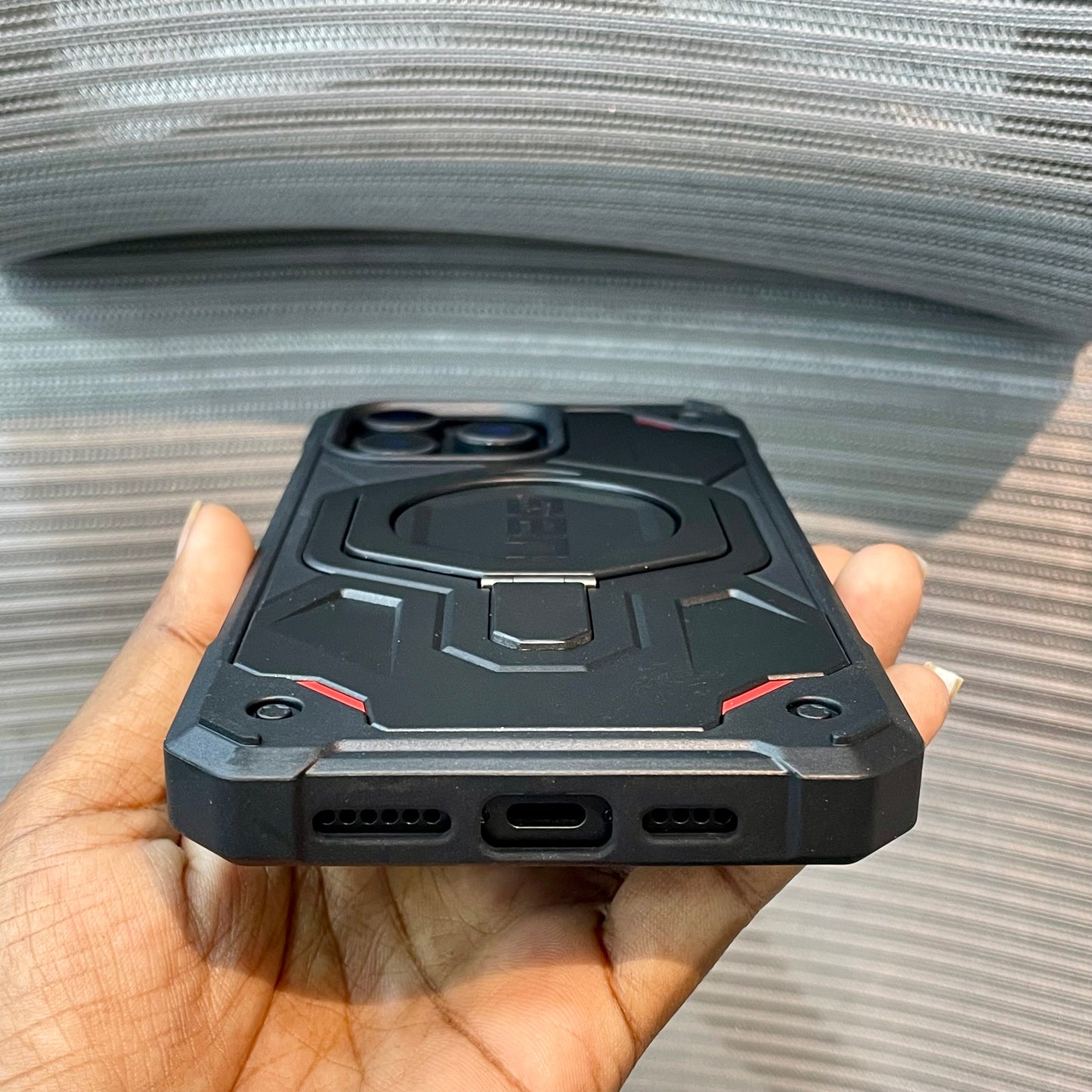 StandCore MagSafe iPhone 16 Series Case