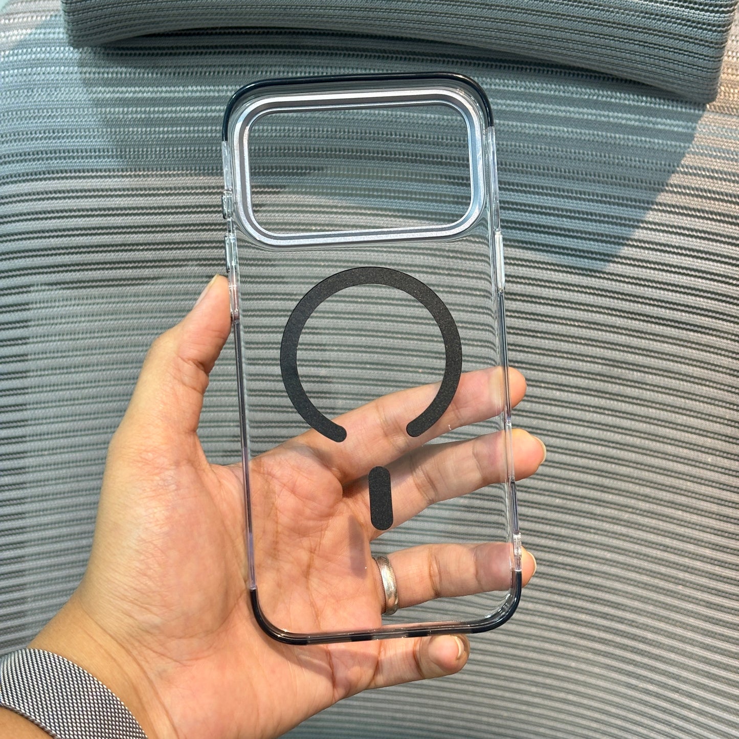 ClearStand MagSafe iPhone 17 Pro Max Case