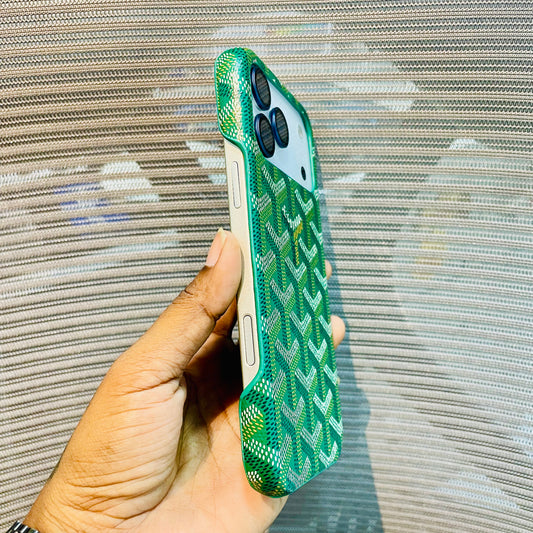 Luxe Printed Inner Fur iPhone 17 Pro Case