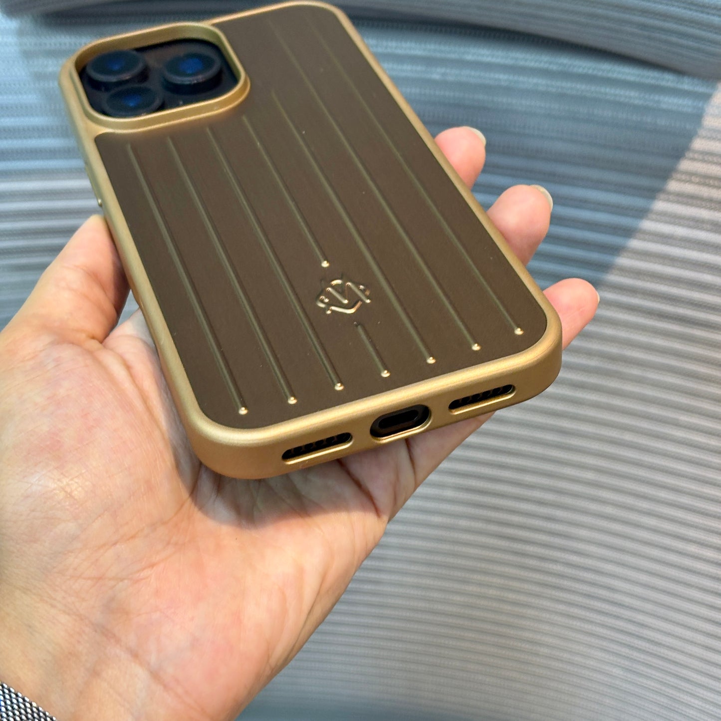 GrooveShield Aluminium iPhone 16 Pro Case