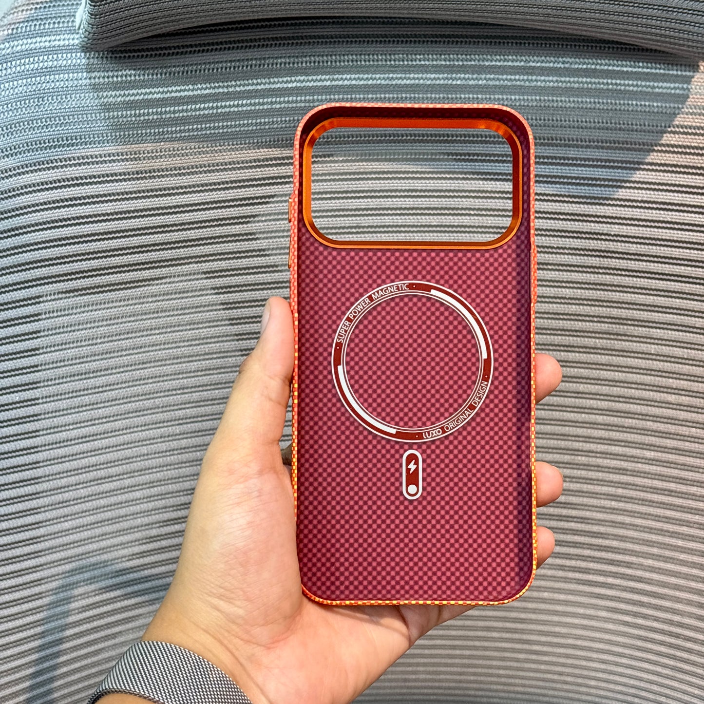 Carbonique MagSafe iPhone 17 Case