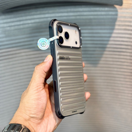 Luxora Wave MagSafe iPhone 17 Pro Max Case