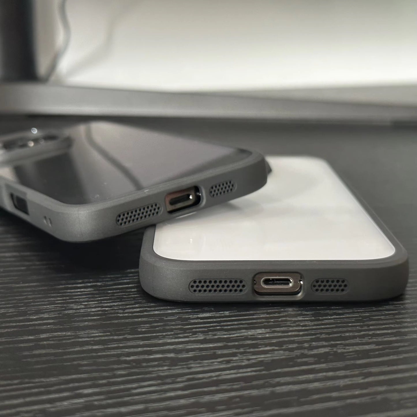 Transparent Black Border Case for iPhone 16 Series