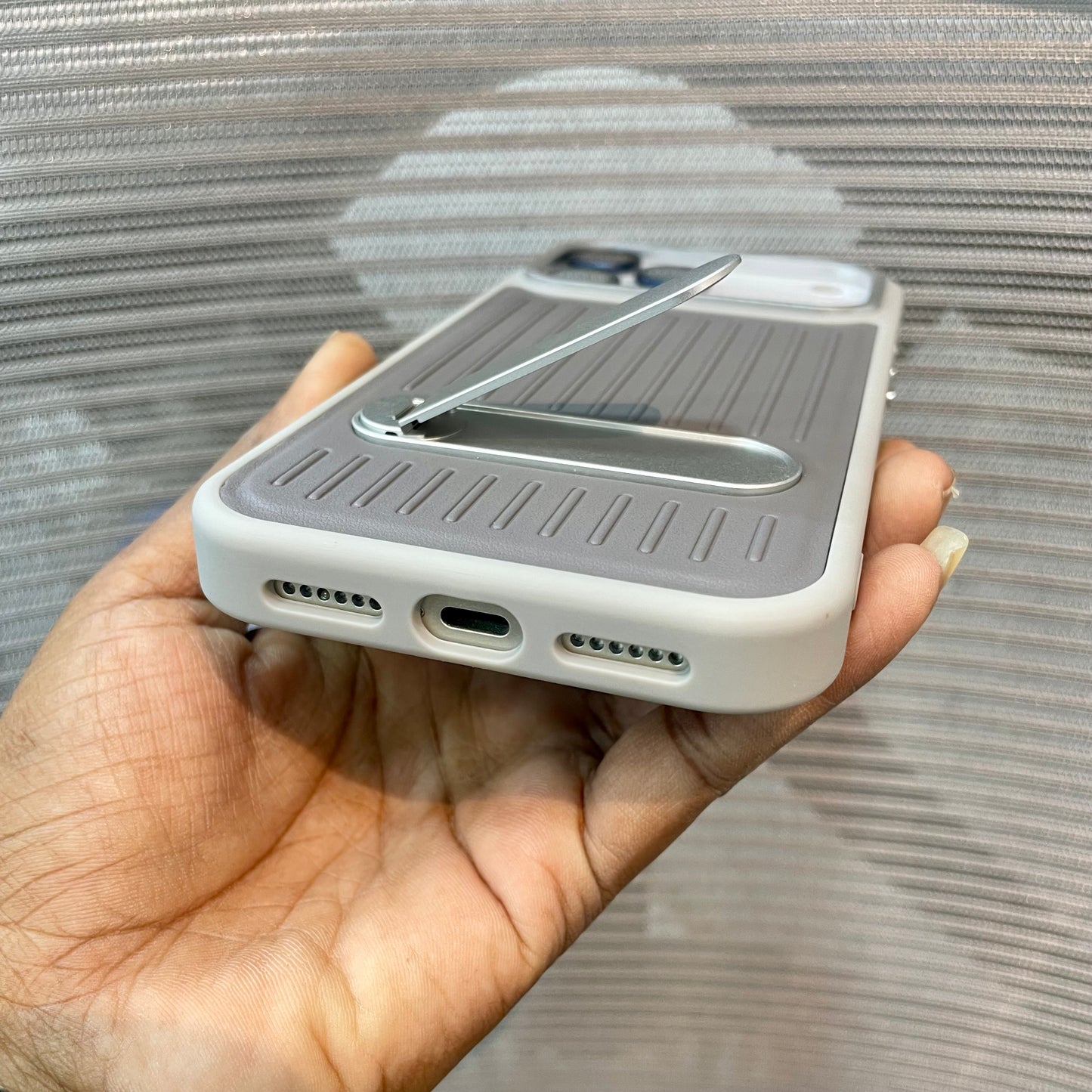 StripeVault Stand iPhone 17 Series Case