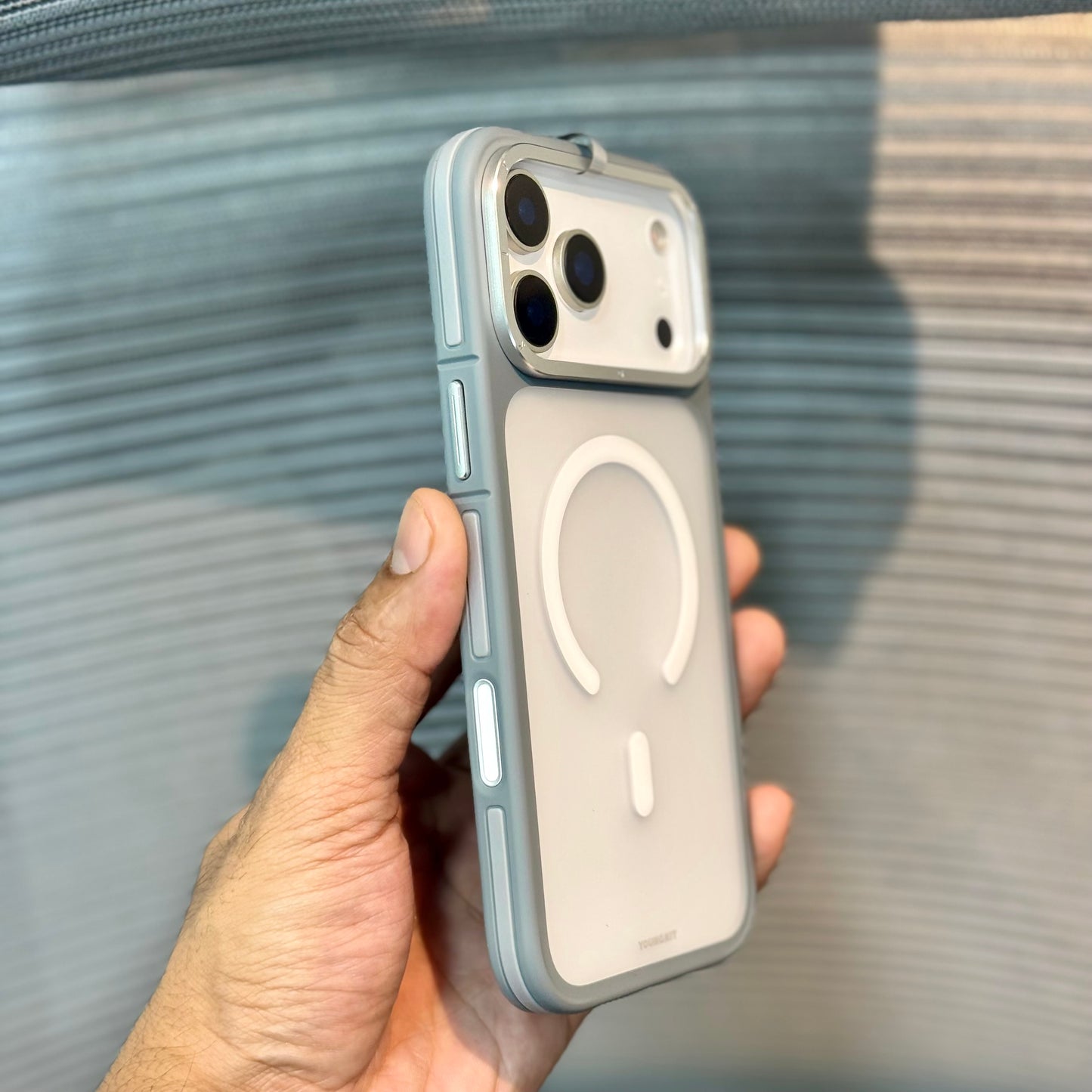 Luxora MagSafe iPhone 17 Pro Max Case