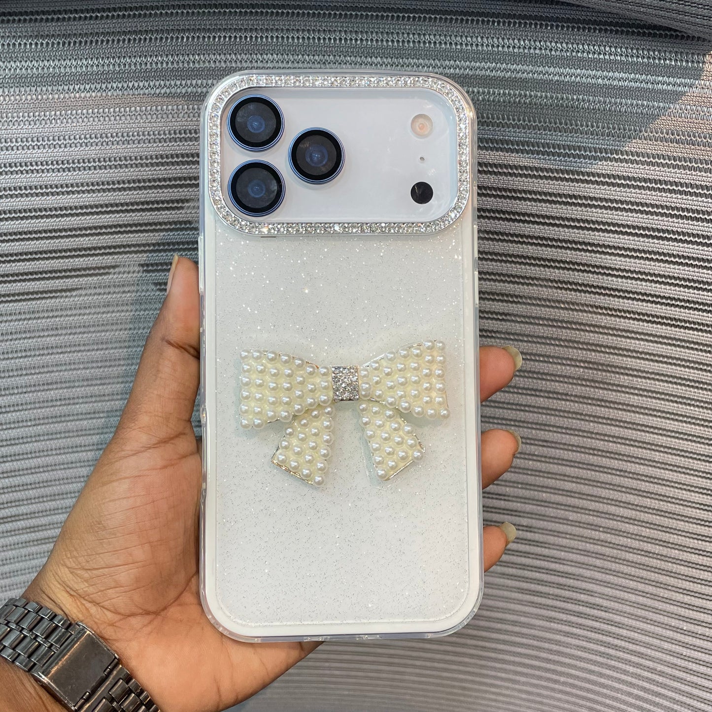 BowÉlite Glitter iPhone 17 Series Case