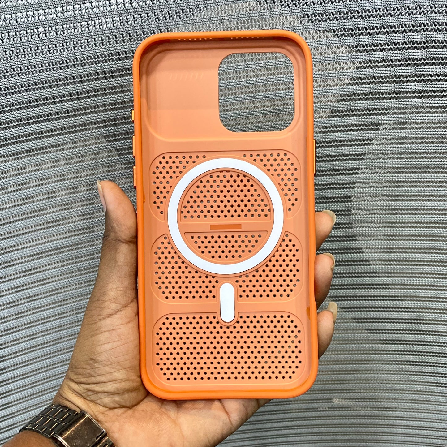 FusionDissipation MagSafe iPhone 15 Pro Case