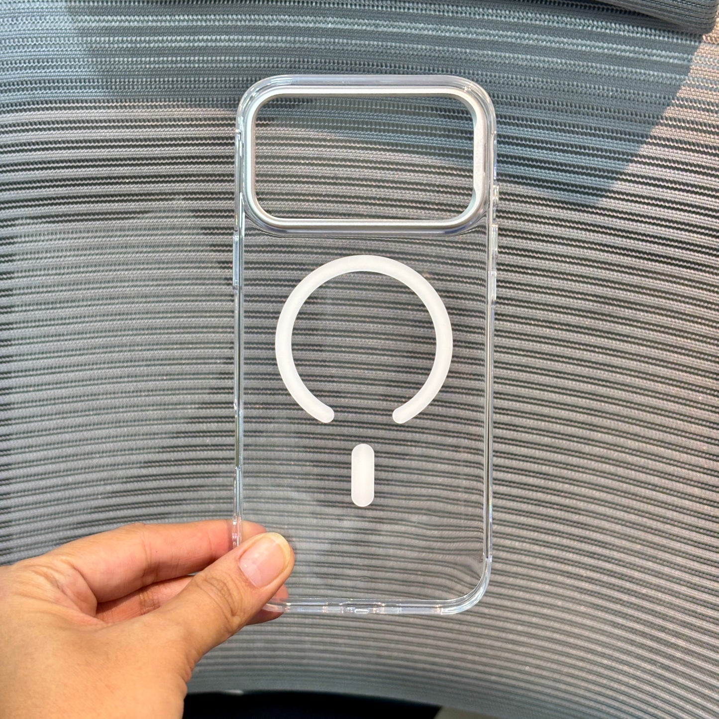 ClearStand MagSafe iPhone 17 Pro Max Case