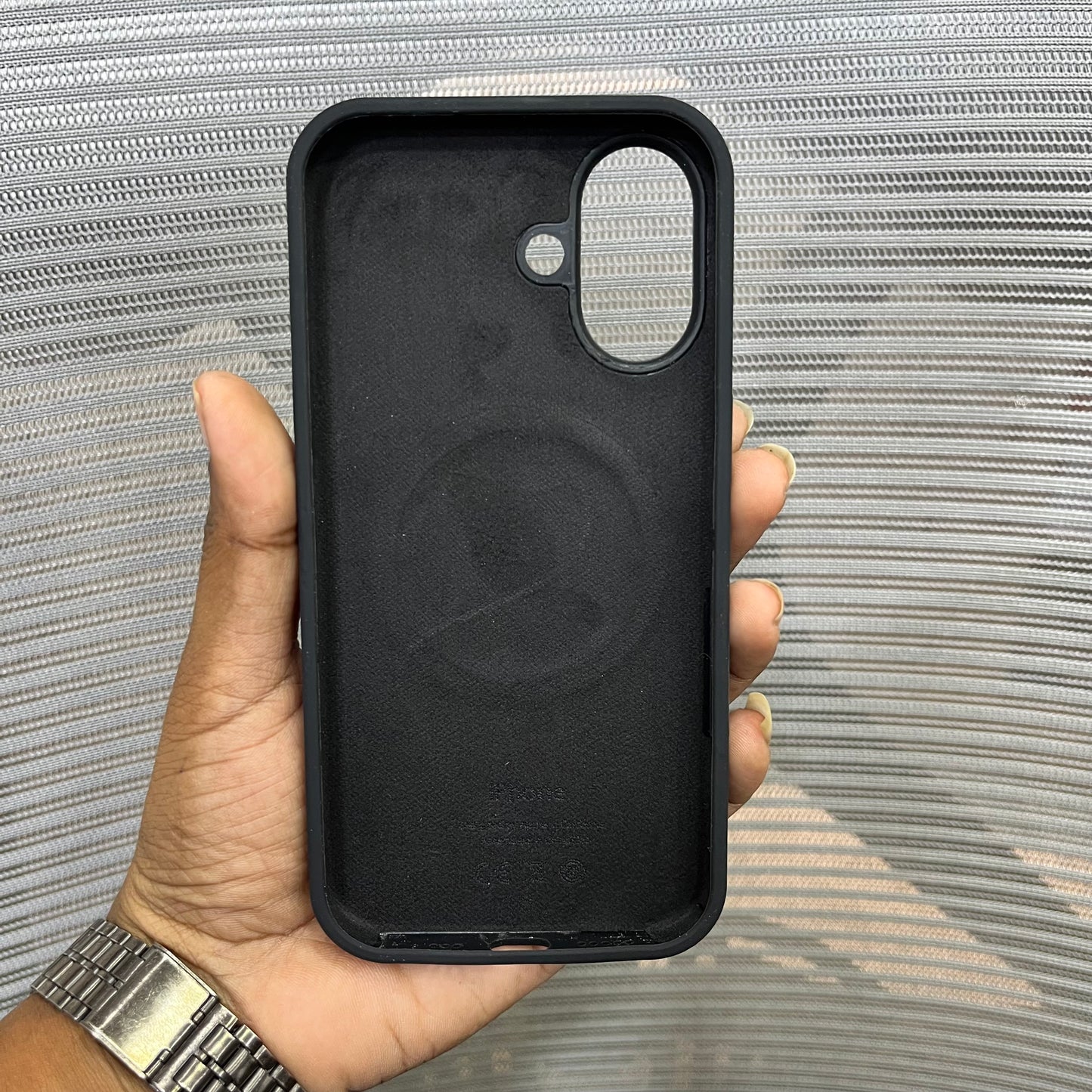 Silicone Logo MagSafe iPhone 16 Case
