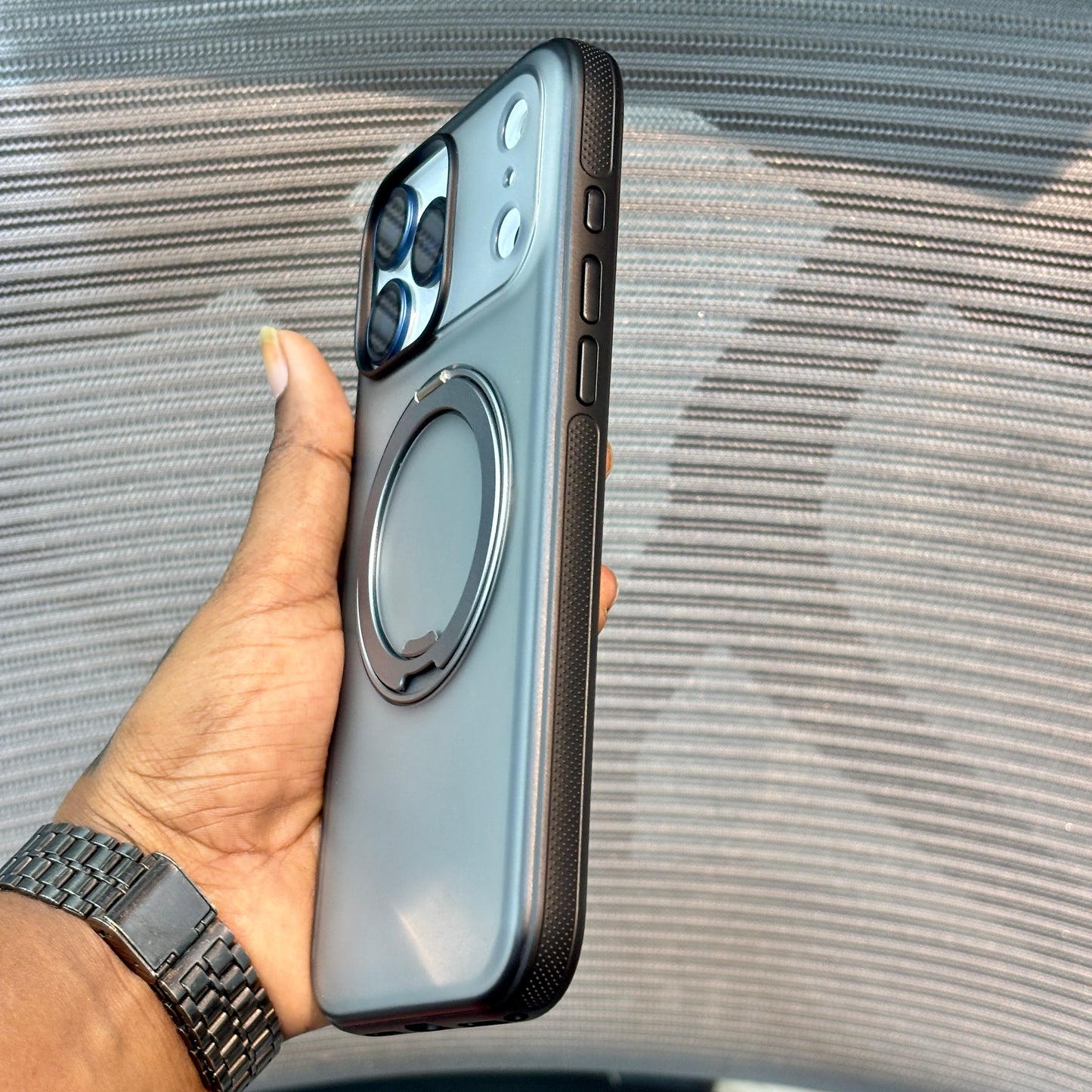 ArmorStand MagSafe Matte iPhone 17 Pro Case