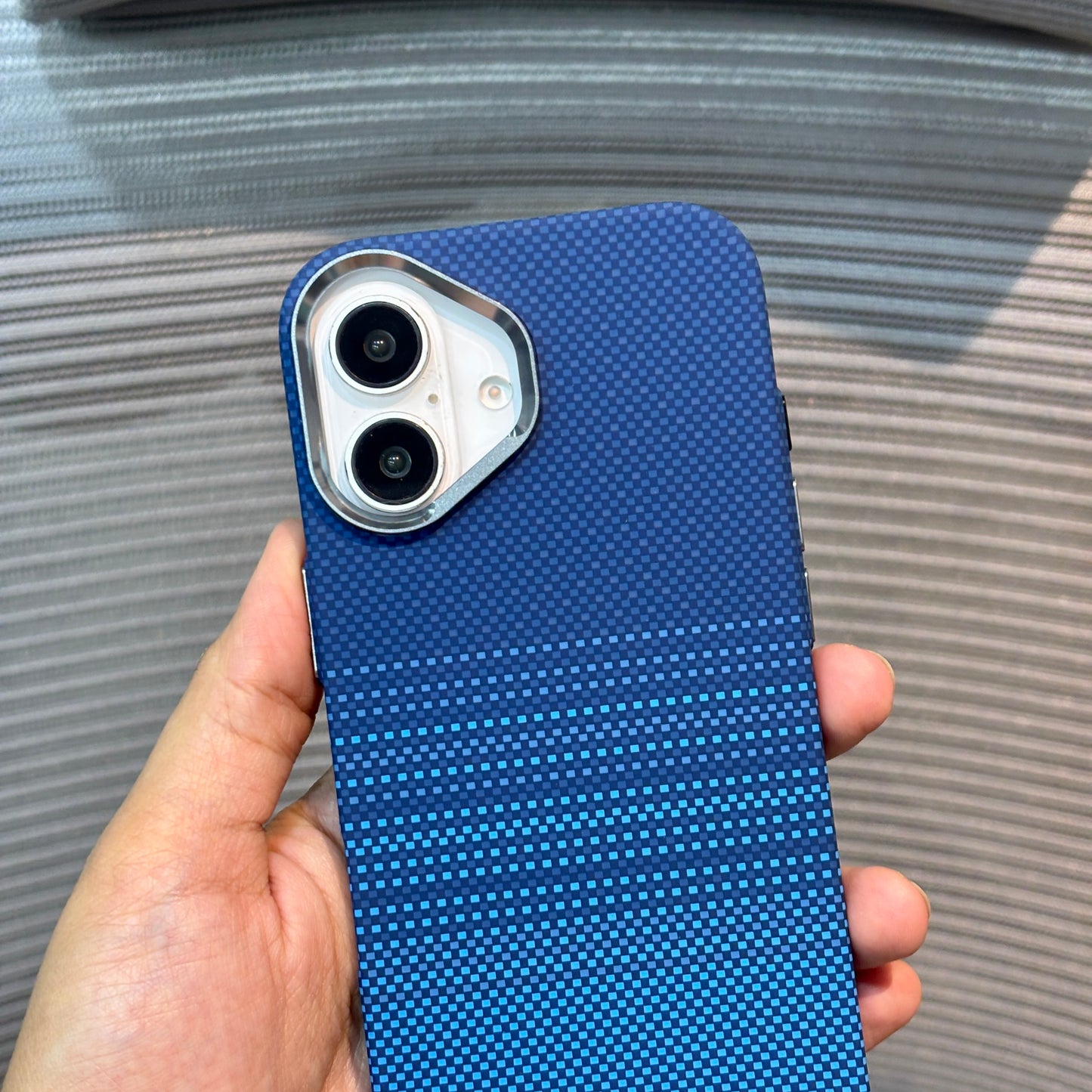 Carbonique MagSafe iPhone 17 Case