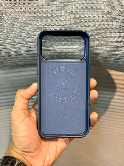 FurLuxe MagSafe iPhone 16 Pro Max Case