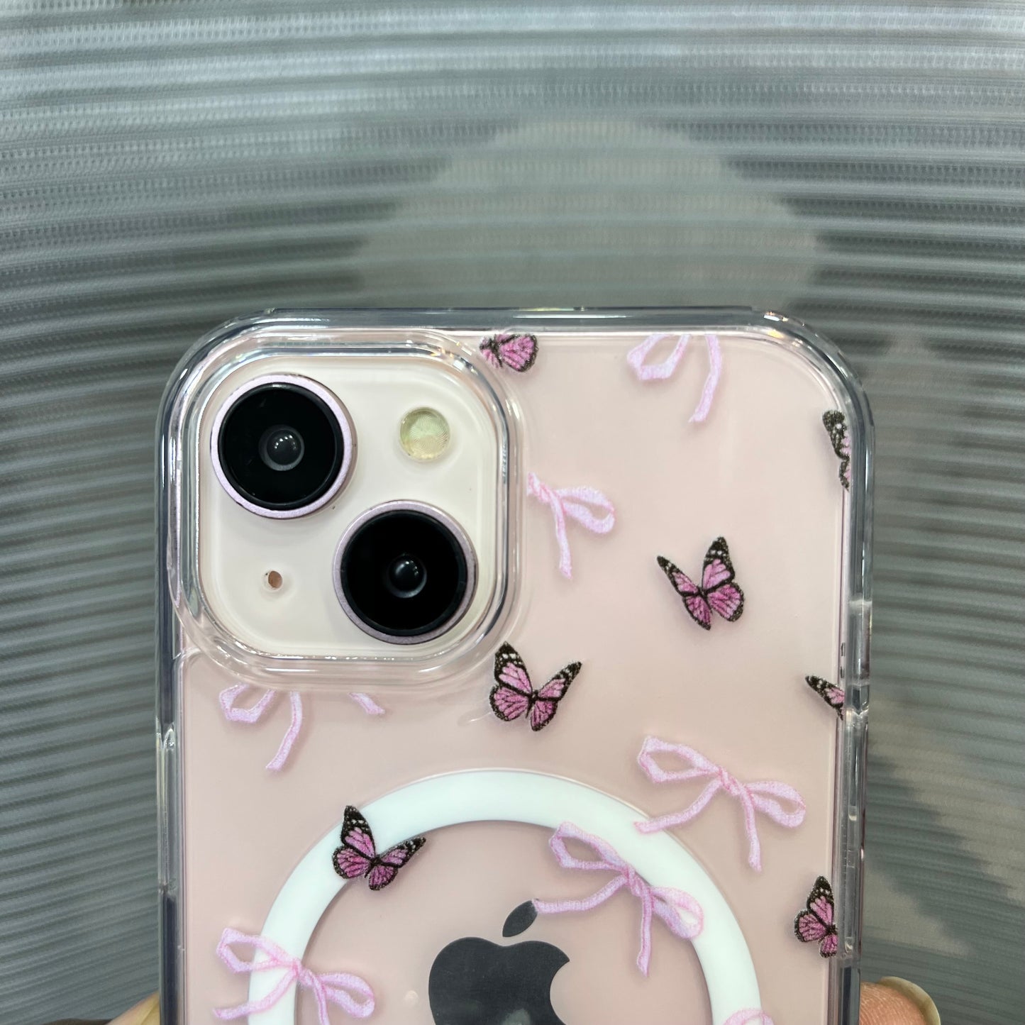 Bow Print MagSafe Wallet iPhone 15 Case