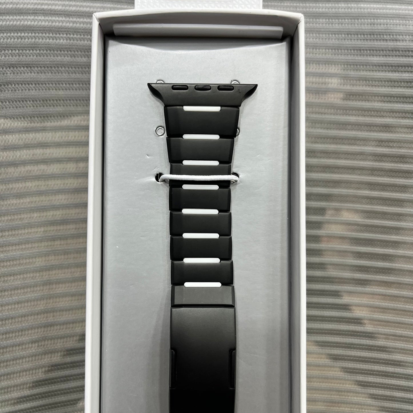 DualTone Metal & Silicone Hybrid iWatch Strap
