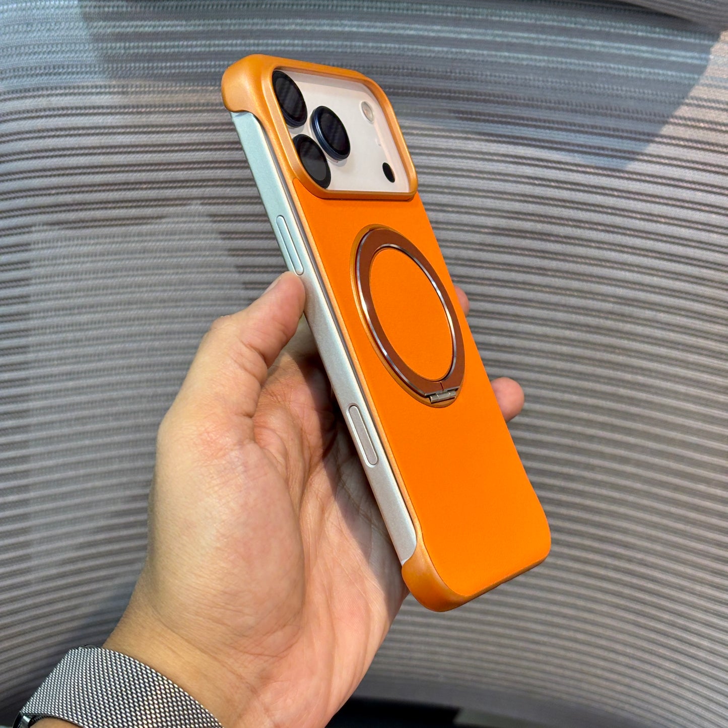 Axis Stand MagSafe iPhone 15 Series Case