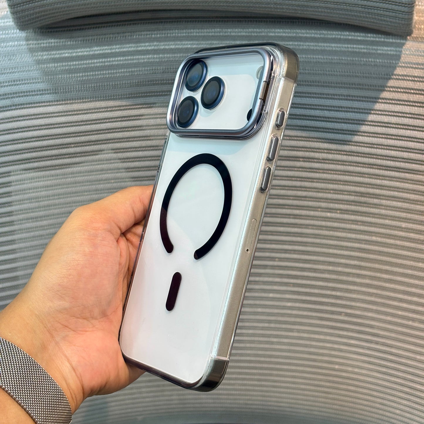 ClearStand MagSafe iPhone 17 Pro Max Case