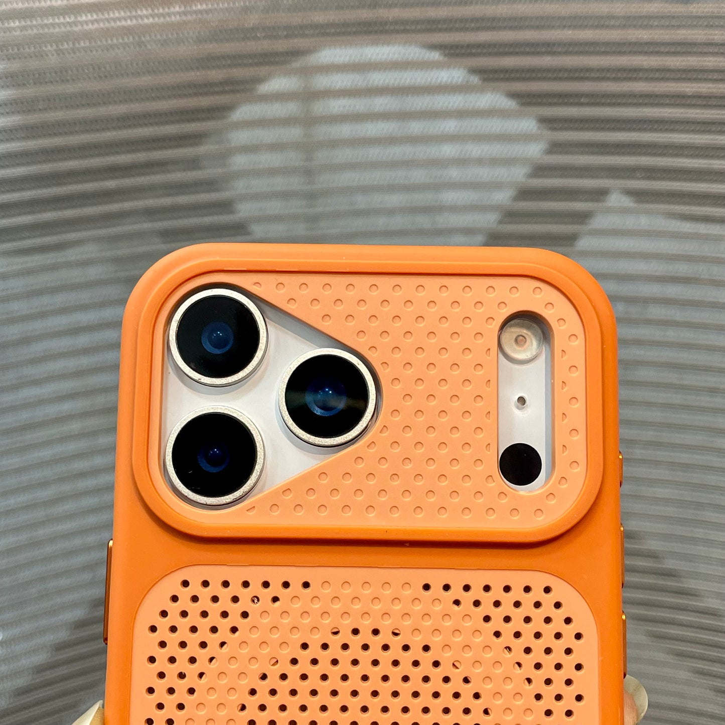 FusionDissipation MagSafe iPhone 17 Pro Case