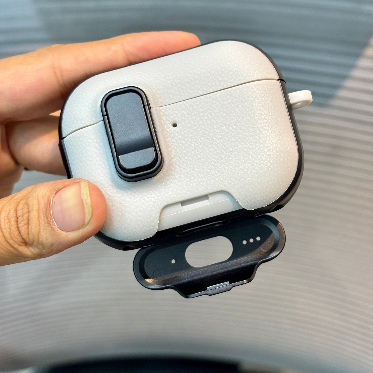 LockWeave Leather AirPods Case