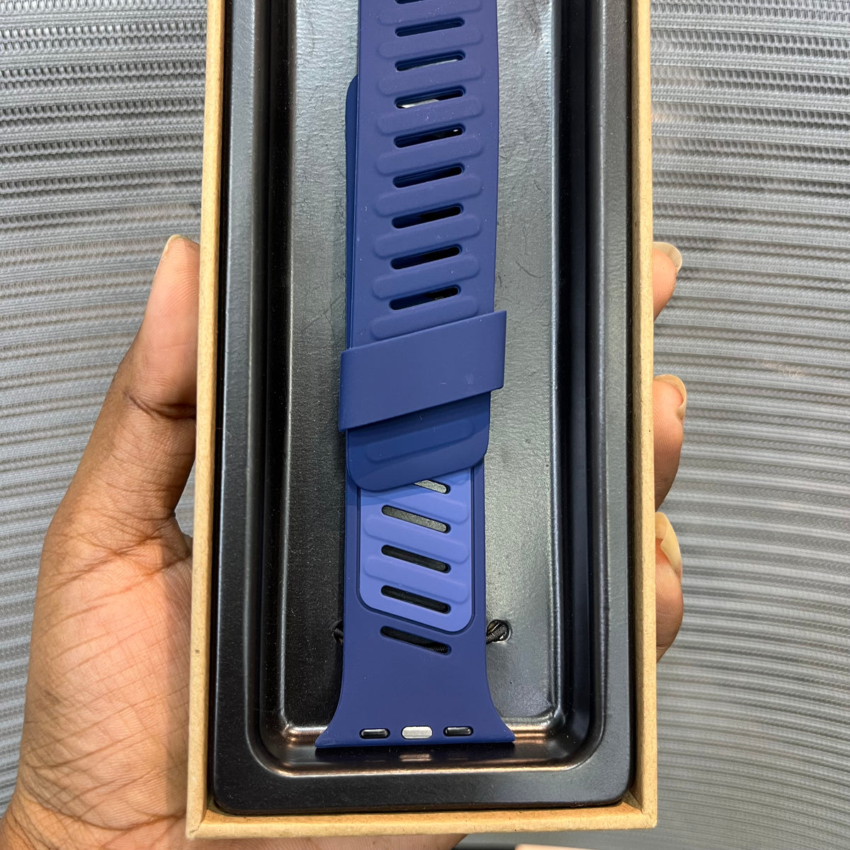 PressLock Silicone iWatch Strap