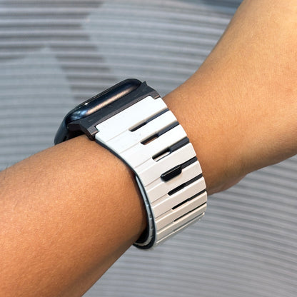 MagnoBand Silicone Apple Watch Strap