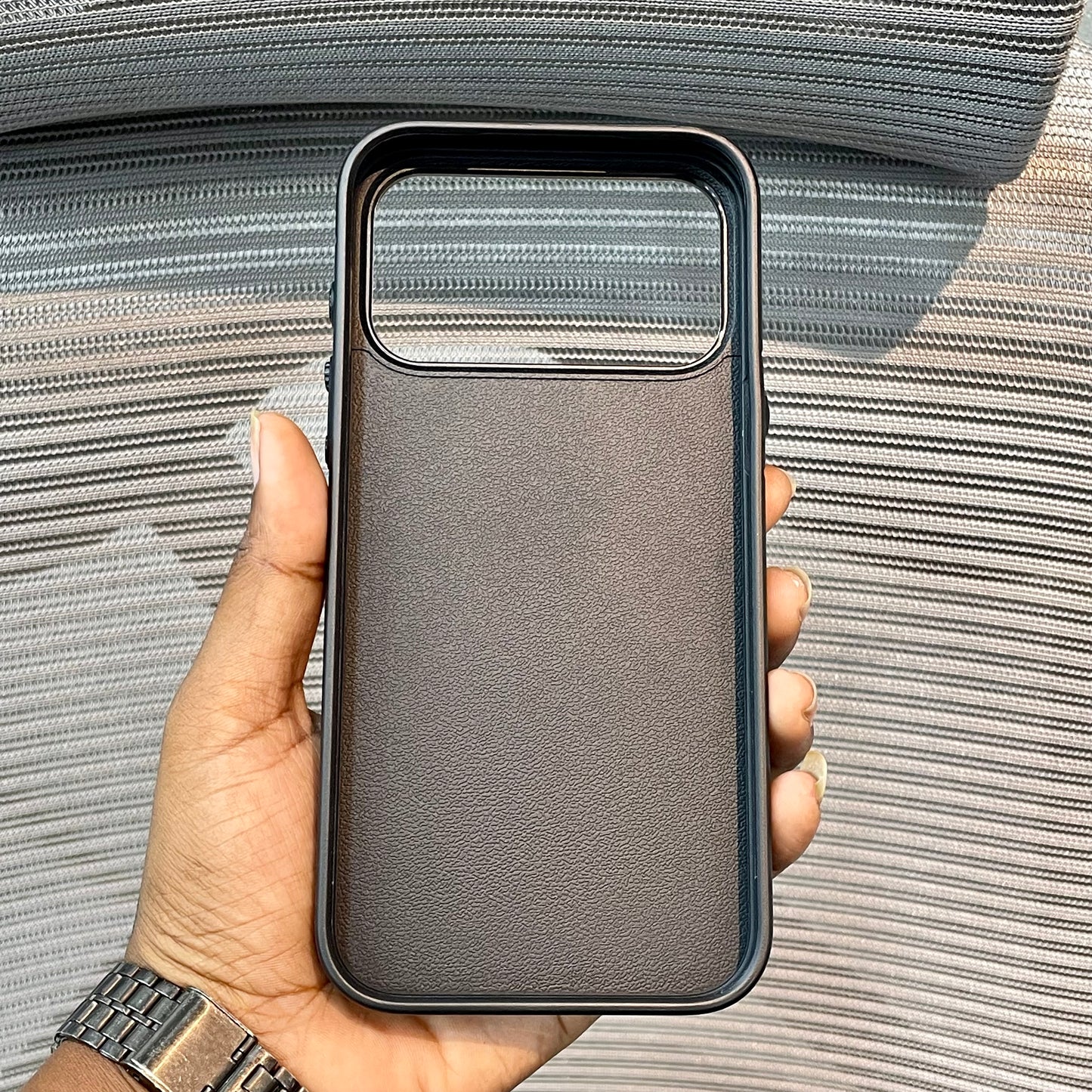RoyalePattern MagSafe iPhone Case