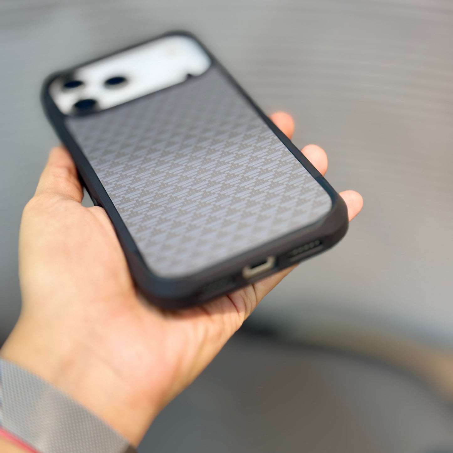 AshCarbon MagSafe iPhone 16 Series Case