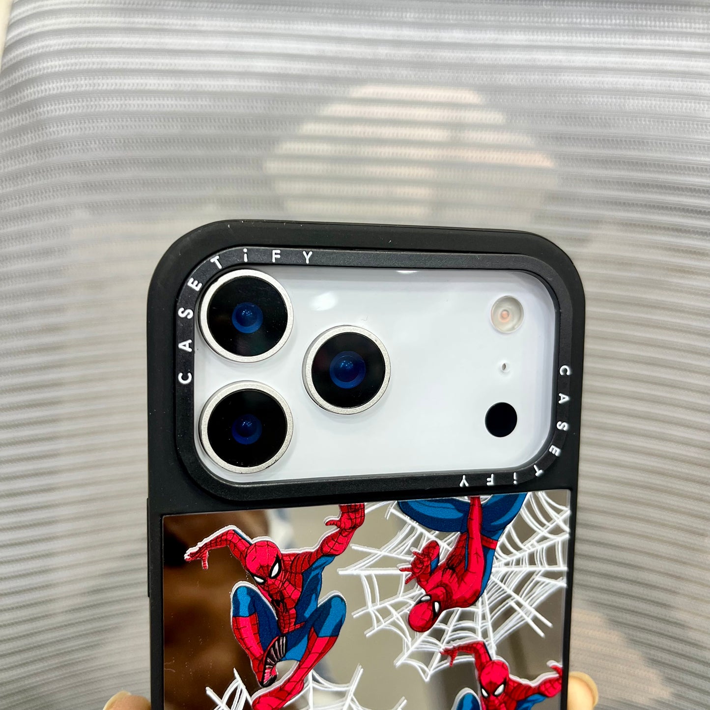 Spider Heroes Mirror Print iPhone 17 Pro Case