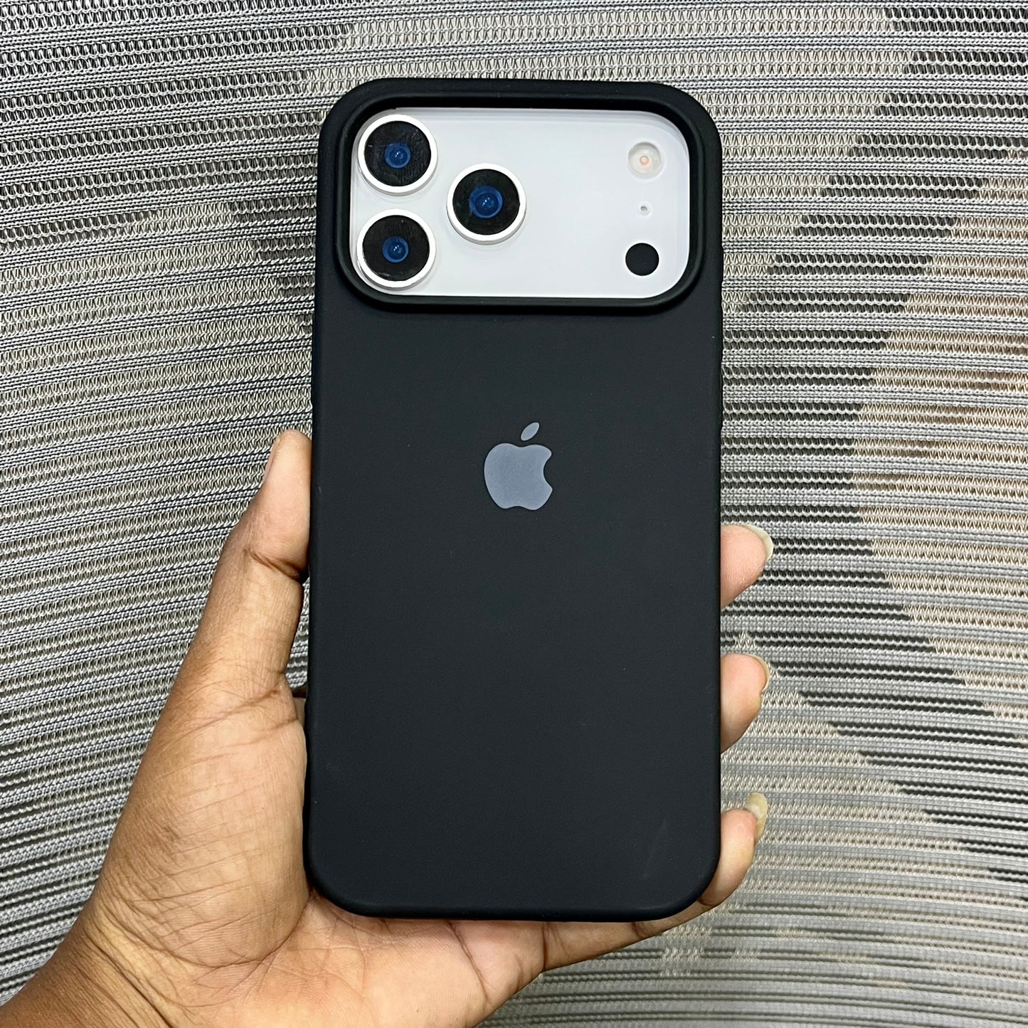 Silicone Logo MagSafe iPhone 17 Pro Case