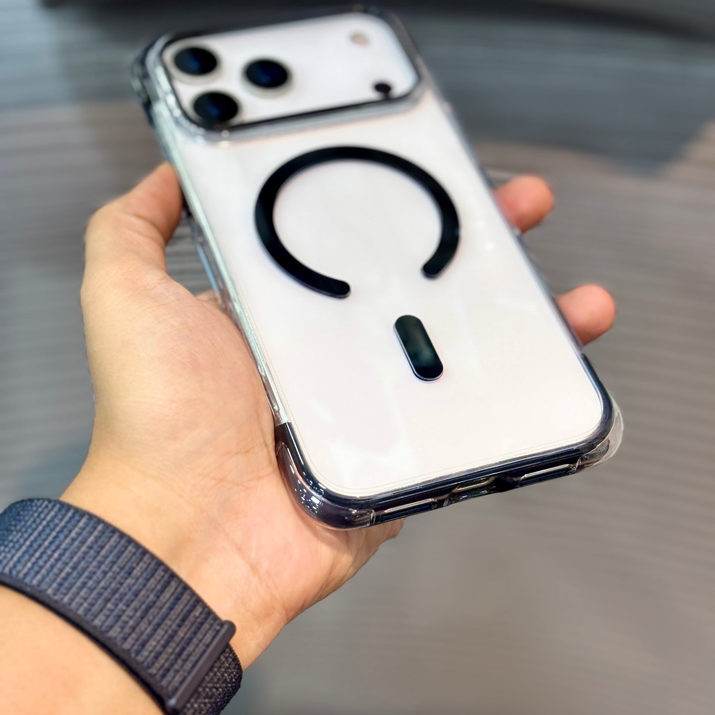 CrystalDefend MagSafe iPhone 17 Pro Case