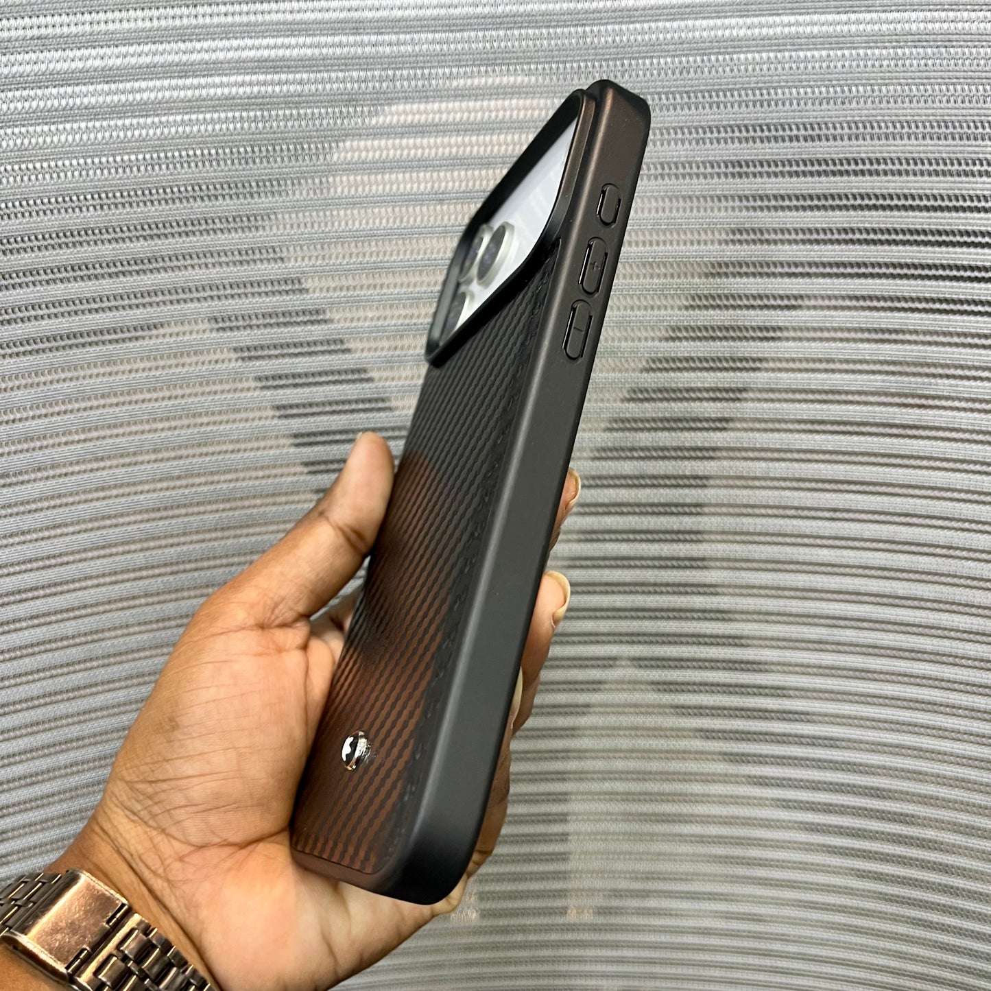 Premium Carbon Fiber Logo iPhone 17 Pro Case