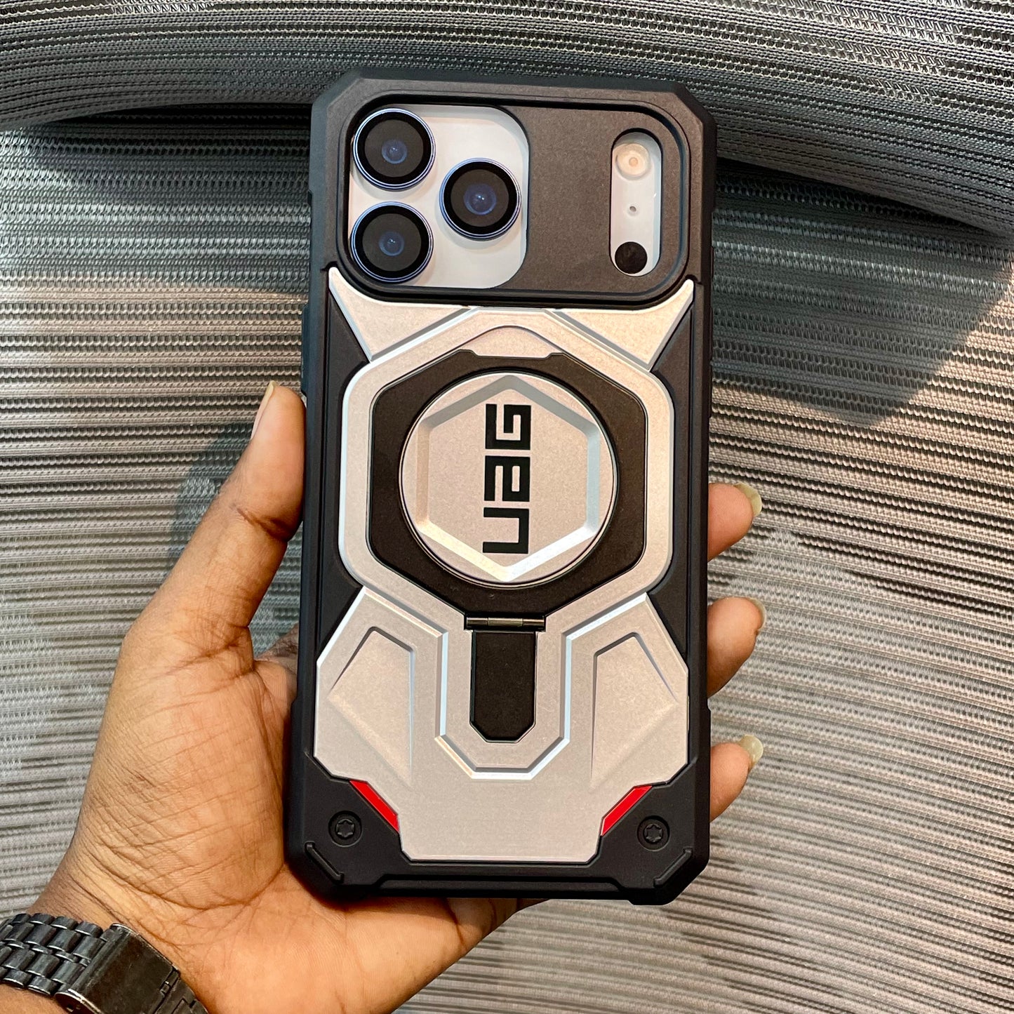 StandCore MagSafe iPhone 16 Series Case