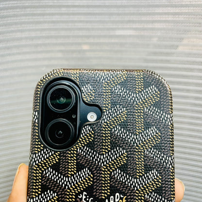 Luxe Printed Inner Fur iPhone 17 Case
