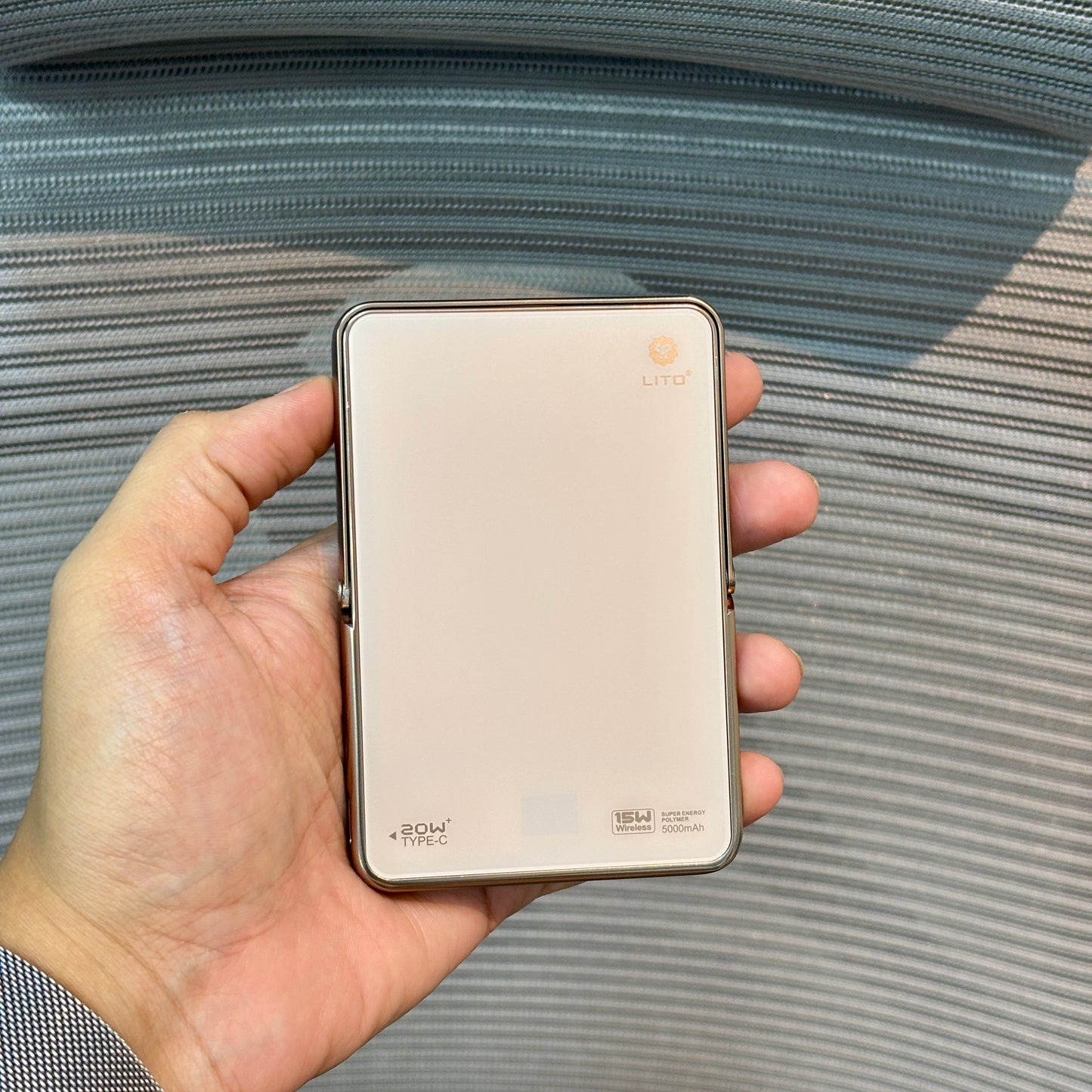 Volture 5-in-1 Magnetic Power Bank ( 5000 mAh )