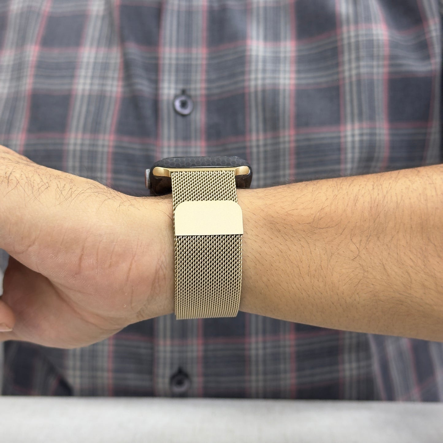 Magnetic Milanese Apple Watch Strap