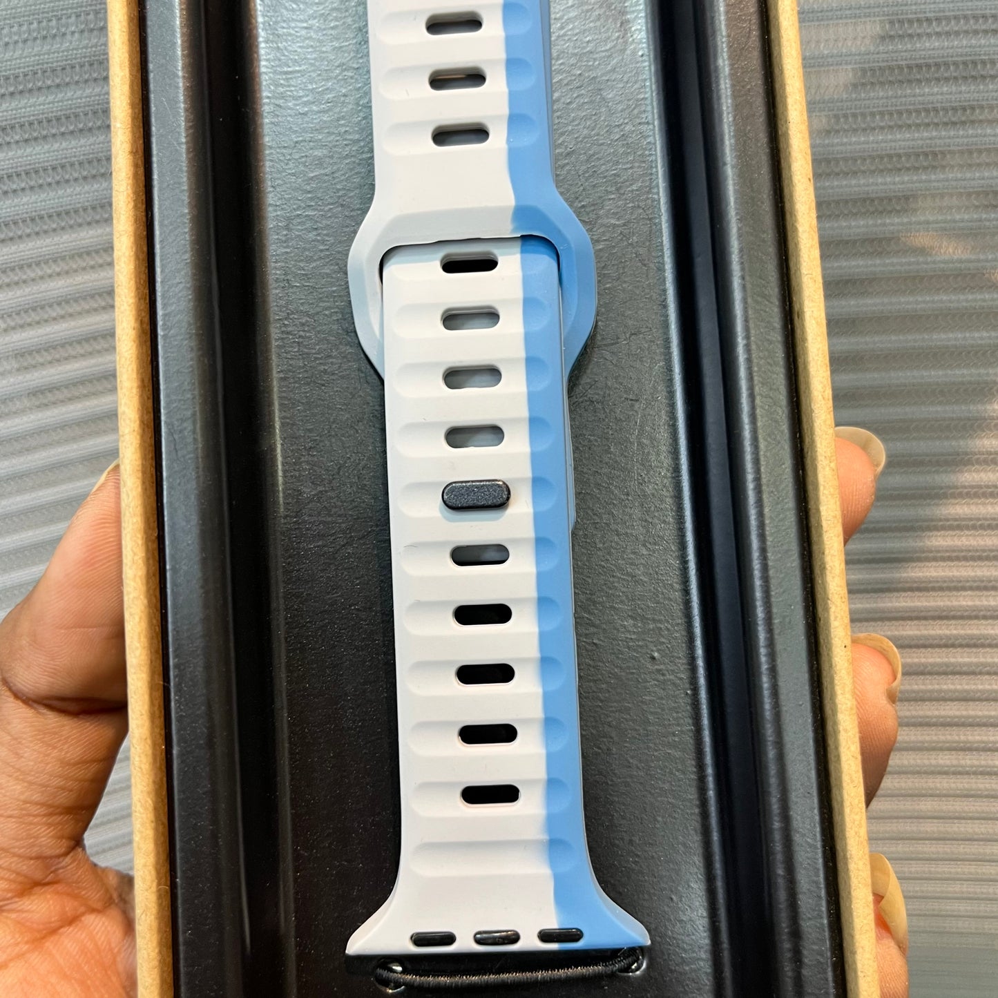 DualTone Sport Emboss Band For iWatch