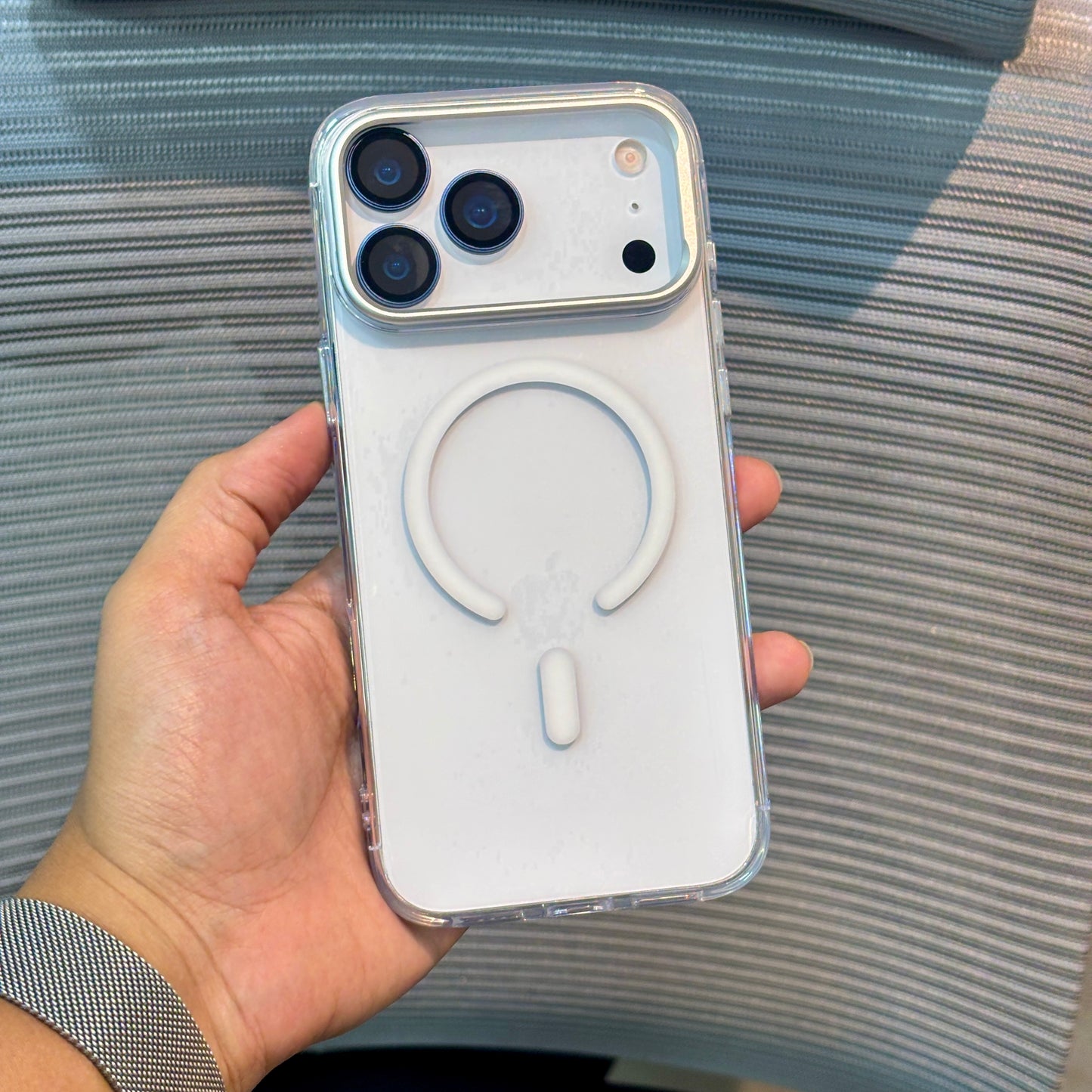 ClearStand MagSafe iPhone 17 Pro Max Case