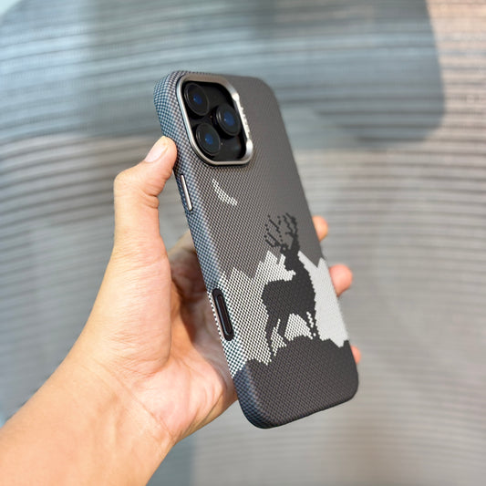 DeerBlack Carbon Fiber MagSafe iPhone 17 Case