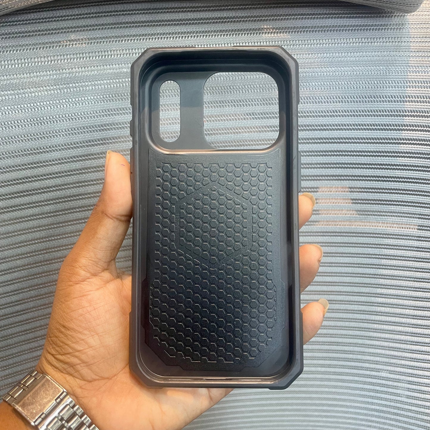 StandCore MagSafe iPhone 17 Pro Case