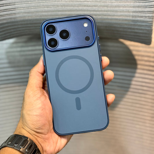FurLuxe MagSafe iPhone 16 Pro Max Case