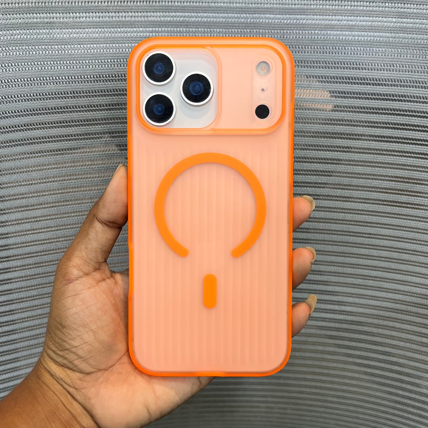 Stripe Matte Edge-to-Edge iPhone 17 Series Case